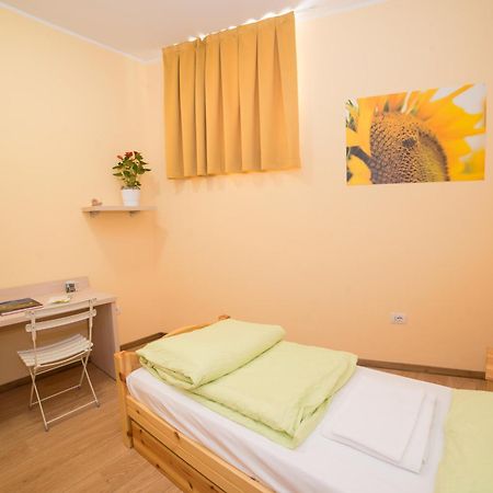 Hostel L'Ost - Ostello Di Grumes الغرفة الصورة